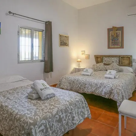 Holiday home Navalonguilla Santa Olalla Del Cala By Ruralidays *